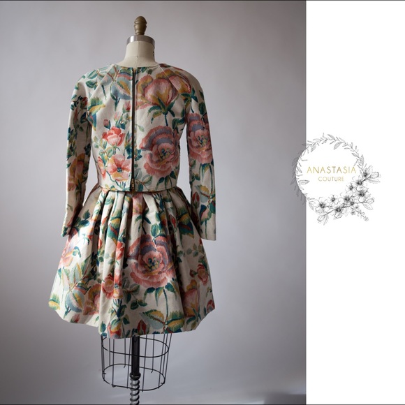 New sample skirt and mini jacket. Size 2 - Picture 6 of 8